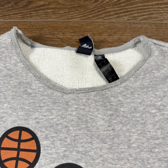 Adidas Pigeon NYC Basketball Crewneck Cut-Off Sweatshirt Gray Sz S Long Sleeve - Picture 7 of 9